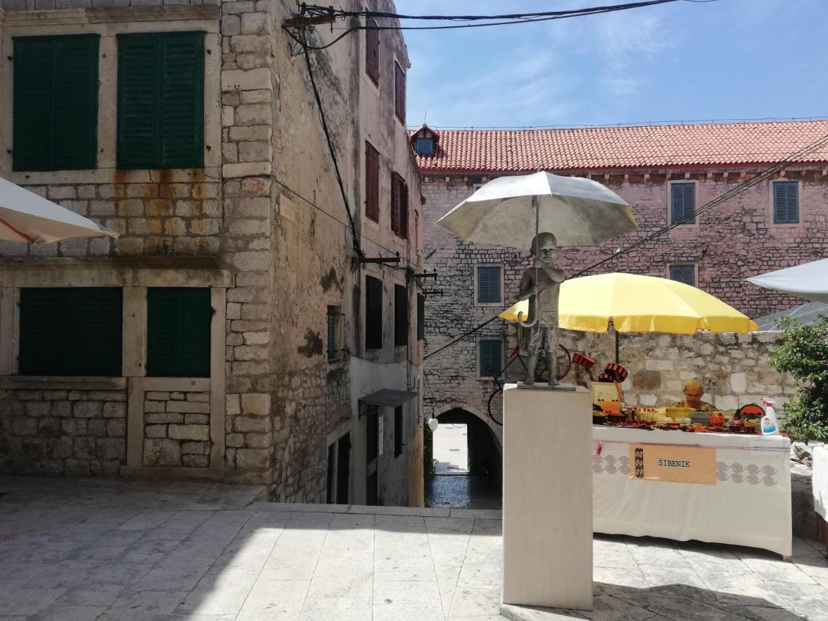 2 Cannons/Old Town Sibenik Luaran gambar
